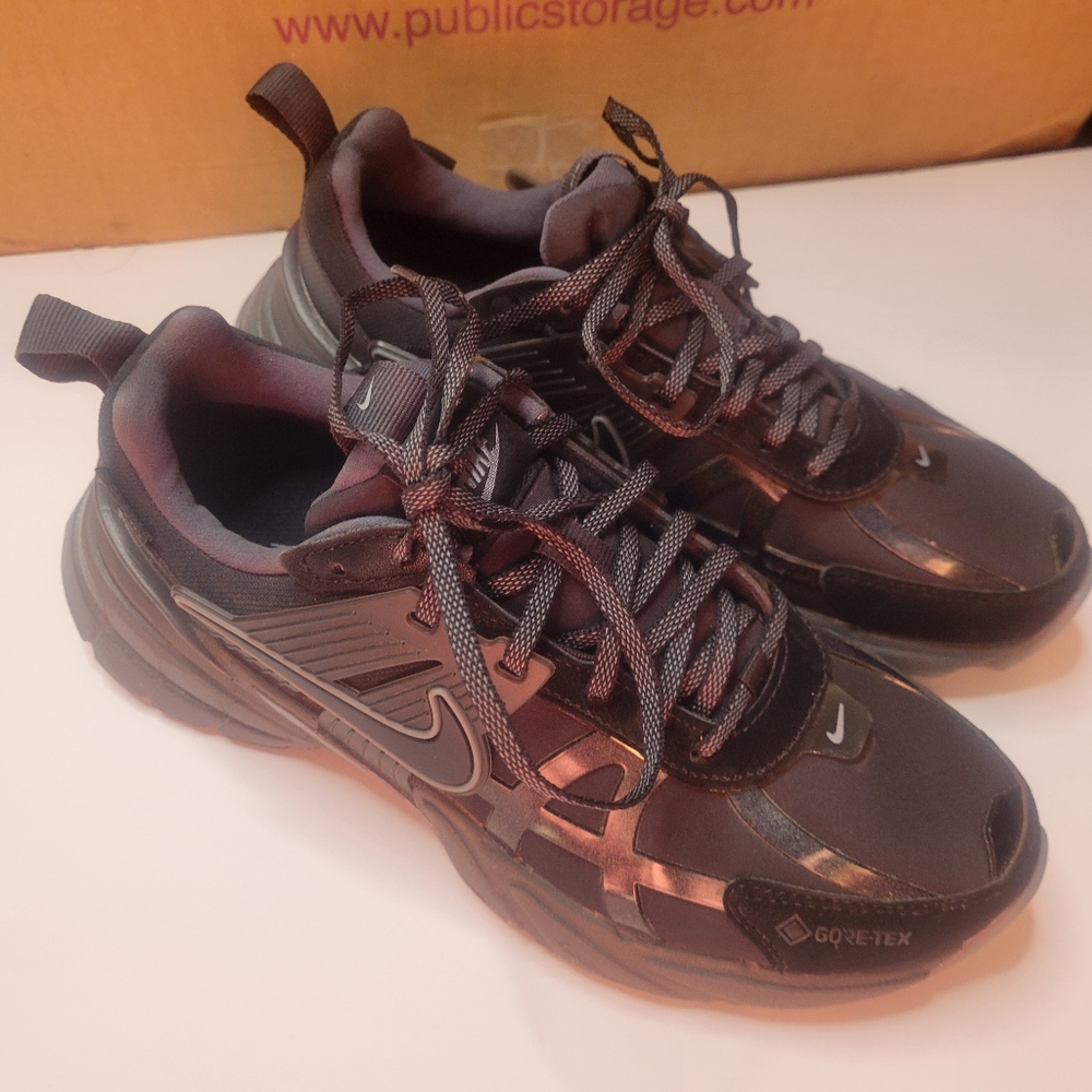 Nike Wmns V2K Run GTX Gore-Tex Black Iron Grey Women Casual Shoes Size 5 - Picture 6 of 15